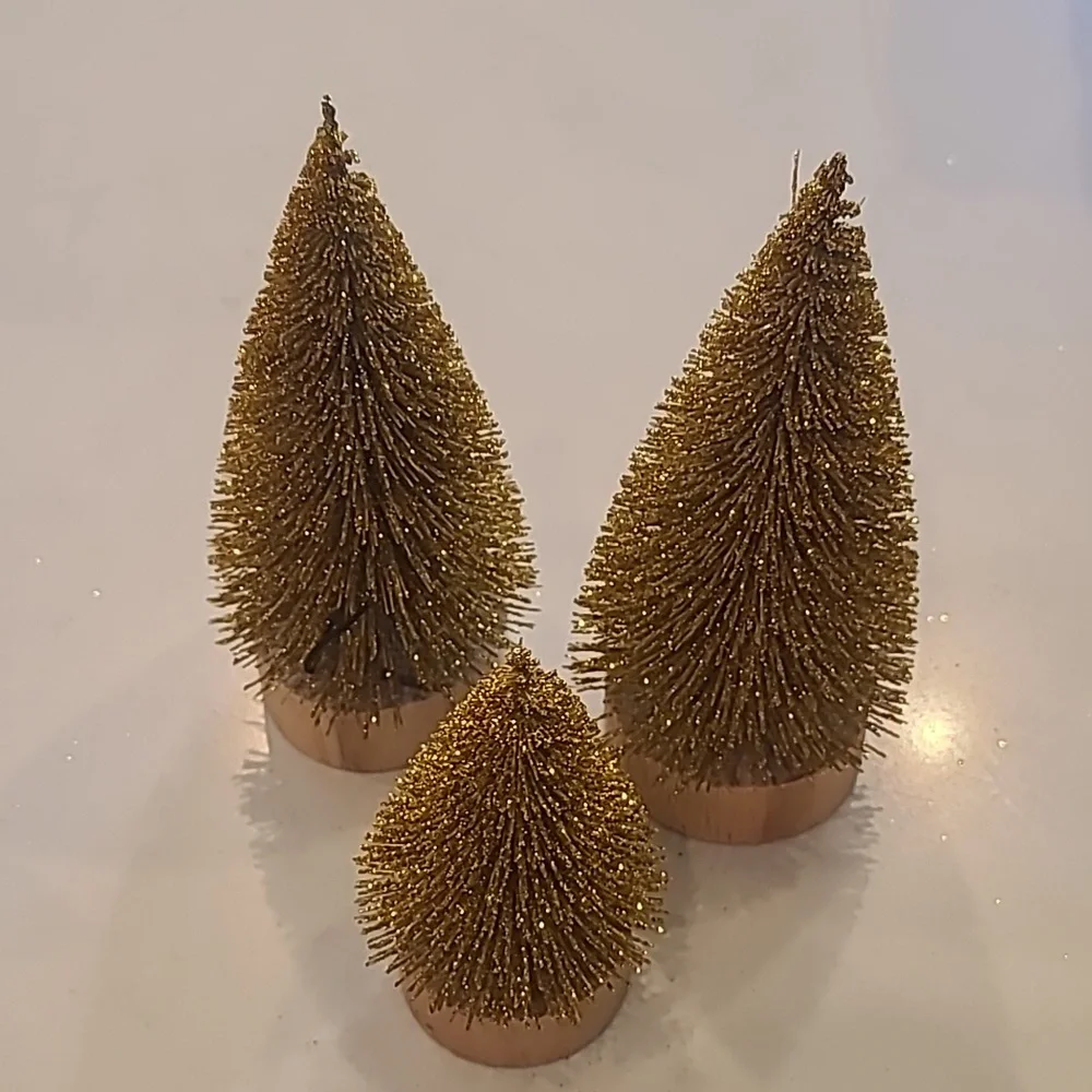 NWOT Pottery Barn Mini Set Bottlebrush Gold Trees